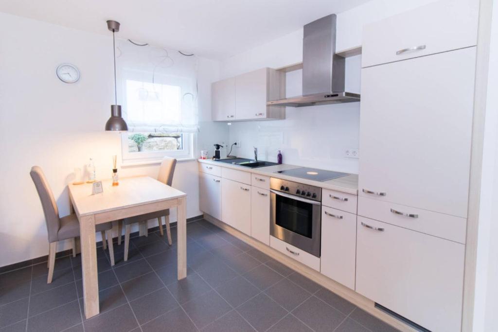 Appartement Neuenstadt In Ruhiger Lage Im Wohngebiet Neuenstadt am Kocher Exteriér fotografie
